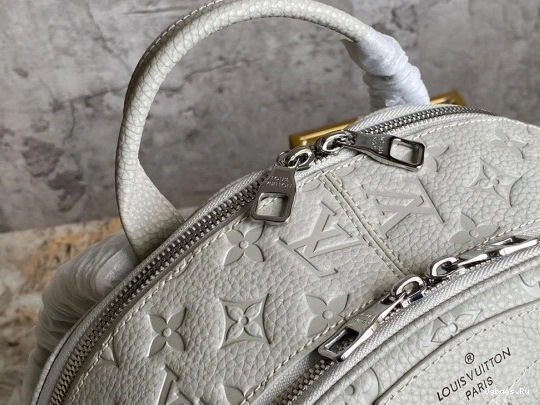 LOUIS VUITTON BACKPACK ELLIPSE 0414